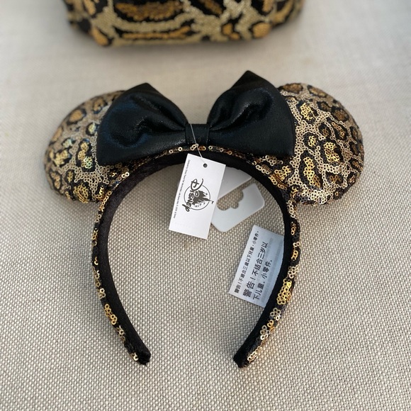 Loungefly mini backpack + Minnie ears animal kingdom leopard sequin - Picture 3 of 4